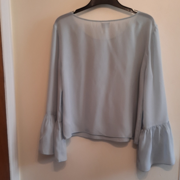 Aritzia Babaton Humbert Blouse Blue Bell Sleeve - Picture 9 of 11